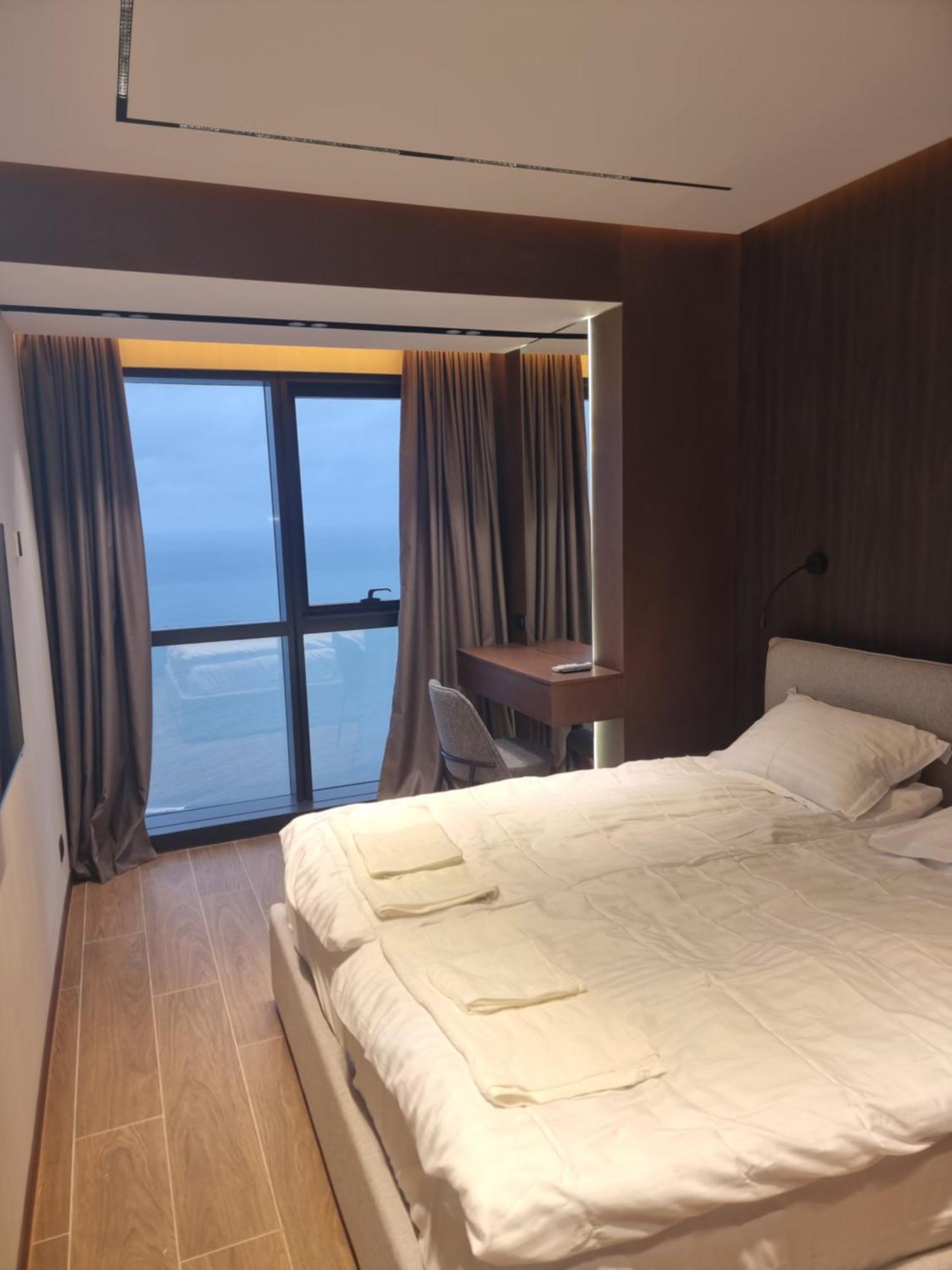 Premium Apartment In Porta Batumi Tower Exterior foto